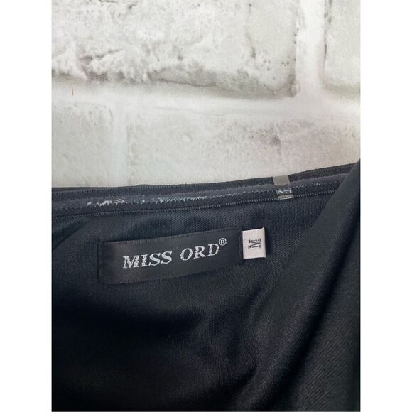 Miss Ord Black Strapless Maxi Gown with Oversized Bow – Size M - Picture 4 of 9